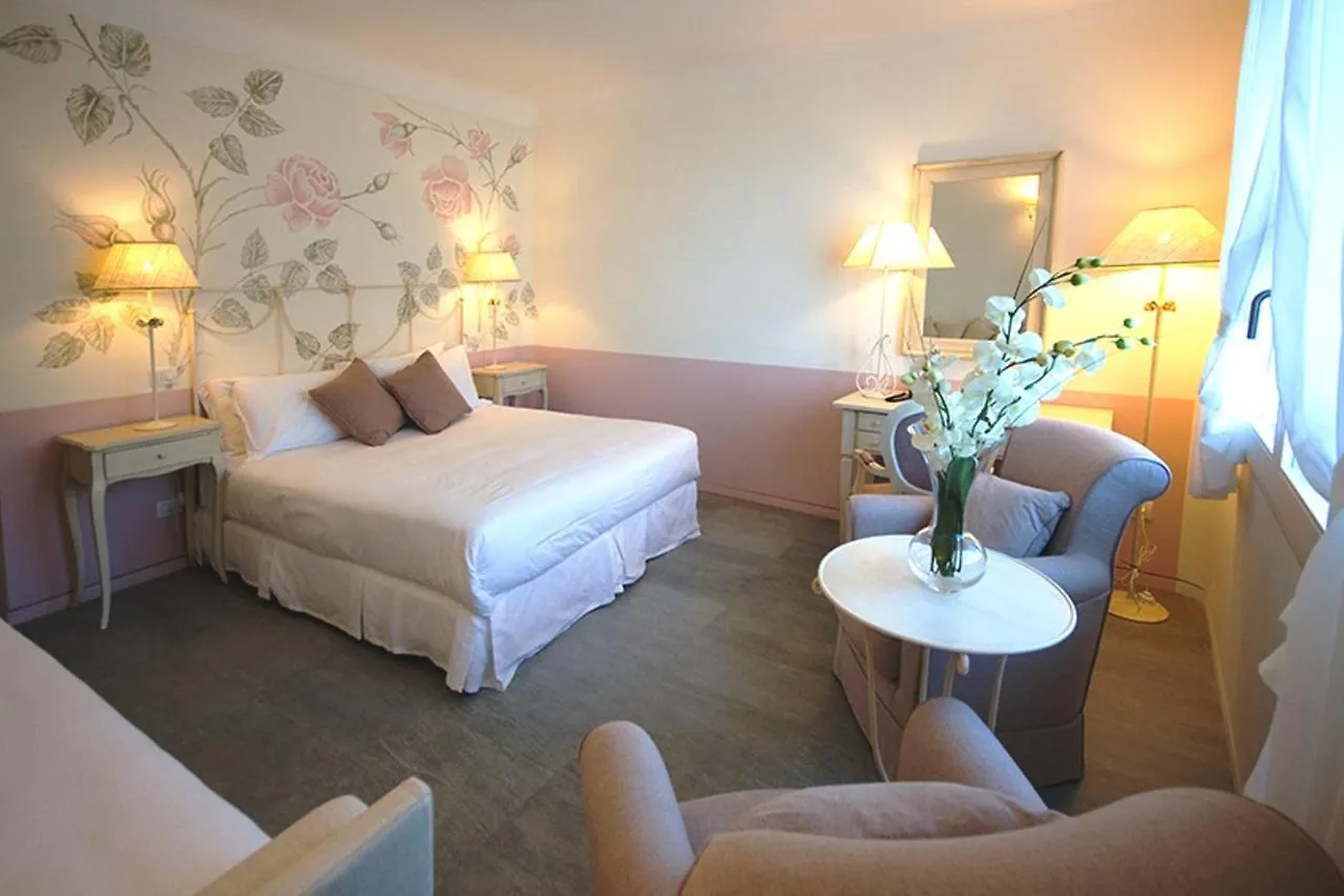 Hotel Villa Aurora Lezzeno 3*,  Italia