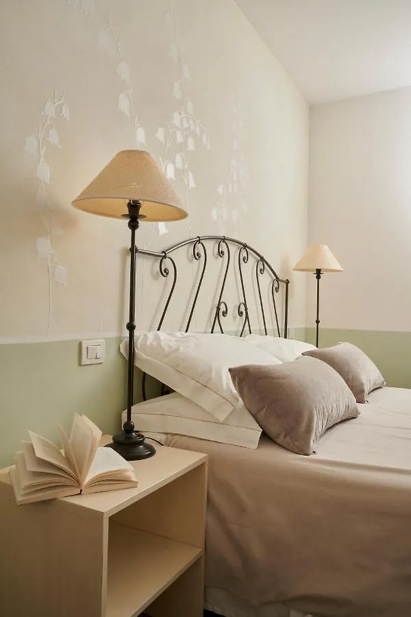 Hotel Villa Aurora Lezzeno 3*,