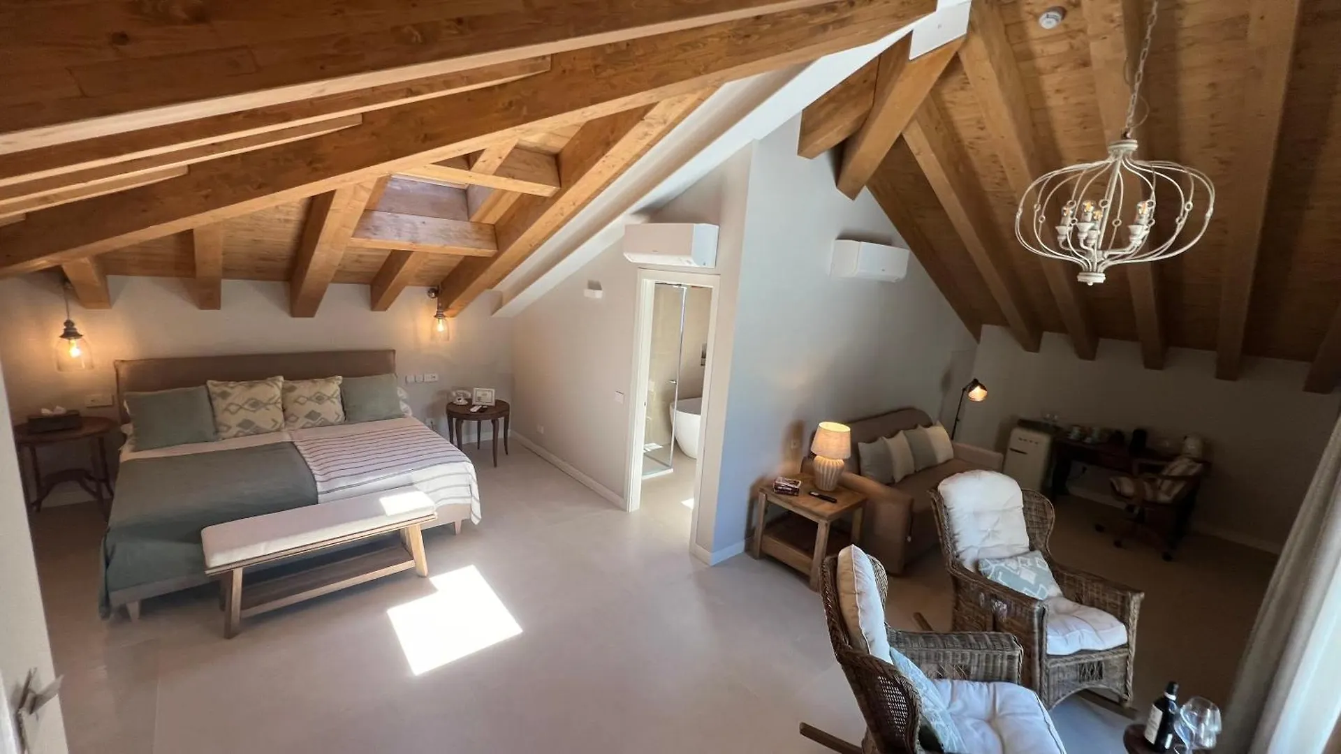 Hotel Villa Aurora Lezzeno 3*,  Italia
