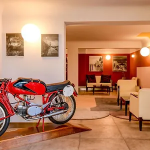 מלון Hotel City