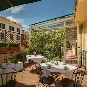 Borromeo 3*, Roma Italia
