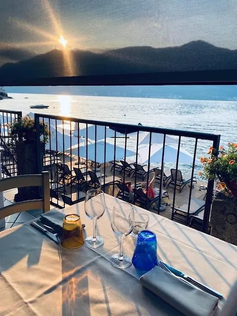 Hotel Villa Aurora Lezzeno 3*,